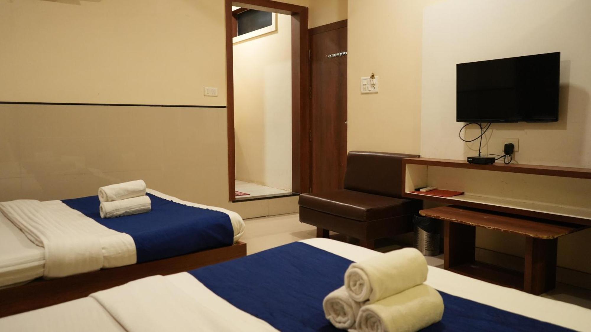 Hotel Satyug Ujjain Exterior foto